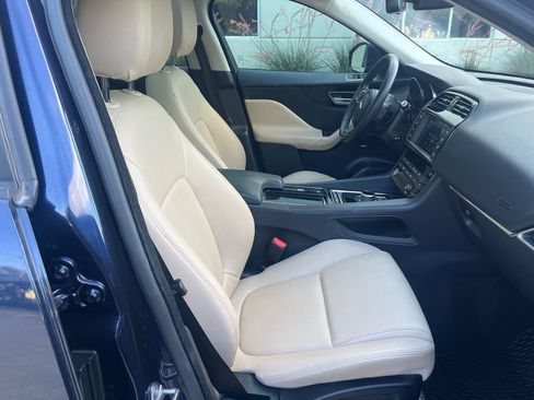 Used 2018 Jaguar F-PACE Premium AWD/4WD image 20