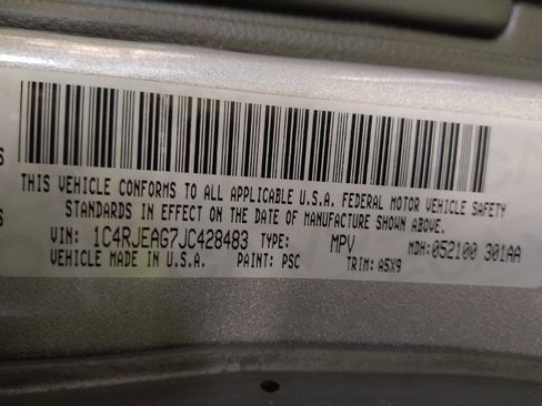 Used 2018 Jeep Grand Cherokee Laredo image 33