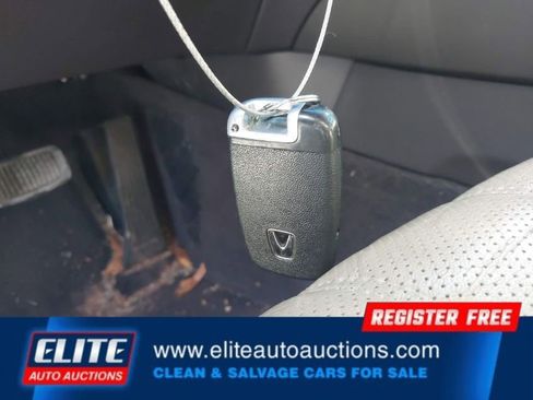 Used 2012 Hyundai Equus Signature image 21