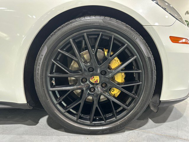 Used 2018 Porsche Panamera 4 AWD/4WD image 8