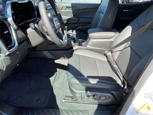 New 2026 GMC Canyon Elevation w/ Convenience Package image 12