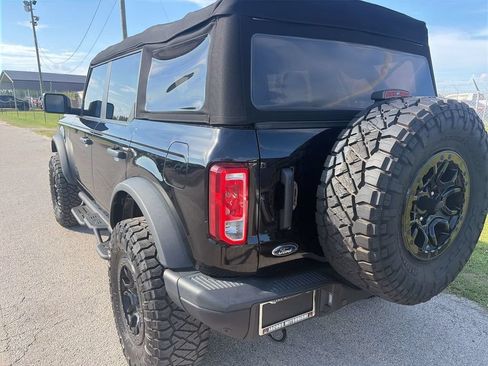Used 2024 Ford Bronco Black Diamond AWD/4WD image 3