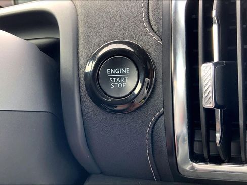 Used 2025 Ford Expedition Max Platinum AWD/4WD image 36