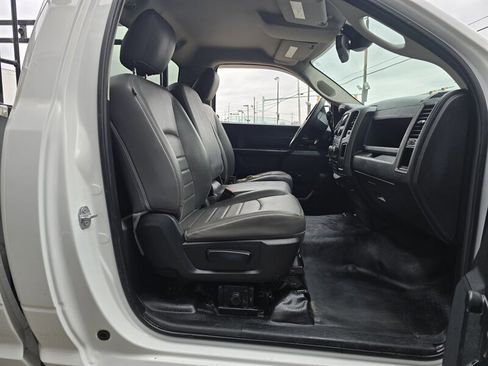 Used 2018 RAM 2500 Tradesman image 11