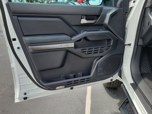 Used 2024 Toyota Tacoma TRD Sport w/ TRD Sport Upgrade Package RWD image 17
