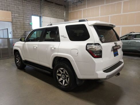 Used 2017 Toyota 4Runner TRD Off-Road AWD/4WD image 3