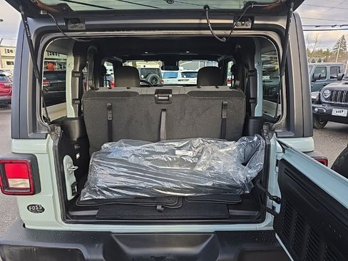 Certified 2024 Jeep Wrangler Sport S image 13