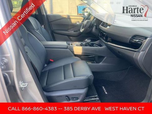 Certified 2025 Nissan Rogue SL image 13