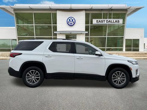 Used 2023 Chevrolet Traverse LT AWD/4WD image 2
