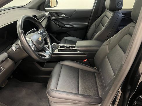 Used 2025 Chevrolet Equinox LT w/ Convenience Package II FWD image 23