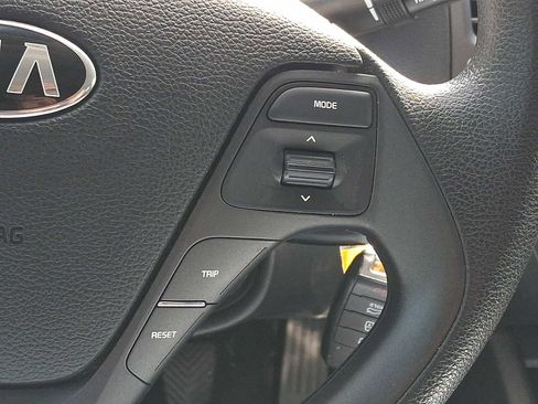 Used 2016 Kia Forte LX FWD image 20