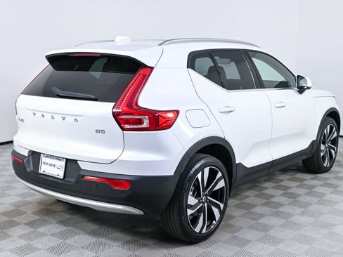 Certified 2024 Volvo XC40 B5 Ultimate w/ Protection Package AWD/4WD image 30