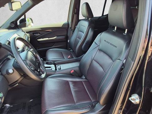 Certified 2017 Honda Ridgeline Black Edition image 17