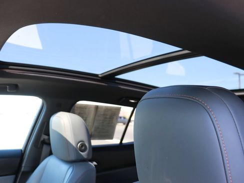 Certified 2024 Honda Prologue Touring image 29