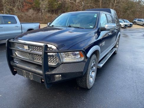 Used 2017 RAM 1500 Laramie w/ Convenience Group image 1