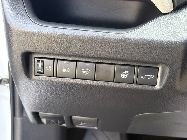 Used 2019 Toyota RAV4 XLE w/ Convenience Package AWD/4WD image 24