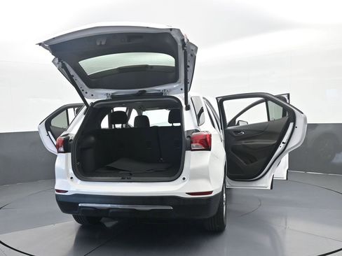 Used 2023 Chevrolet Equinox LT image 80