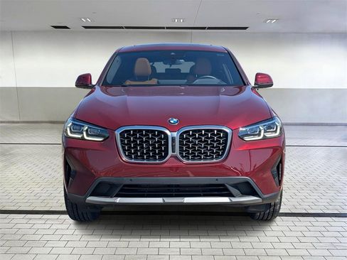 Used 2025 BMW X4 xDrive30i image 8