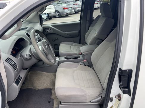 Used 2014 Nissan Frontier S RWD image 13