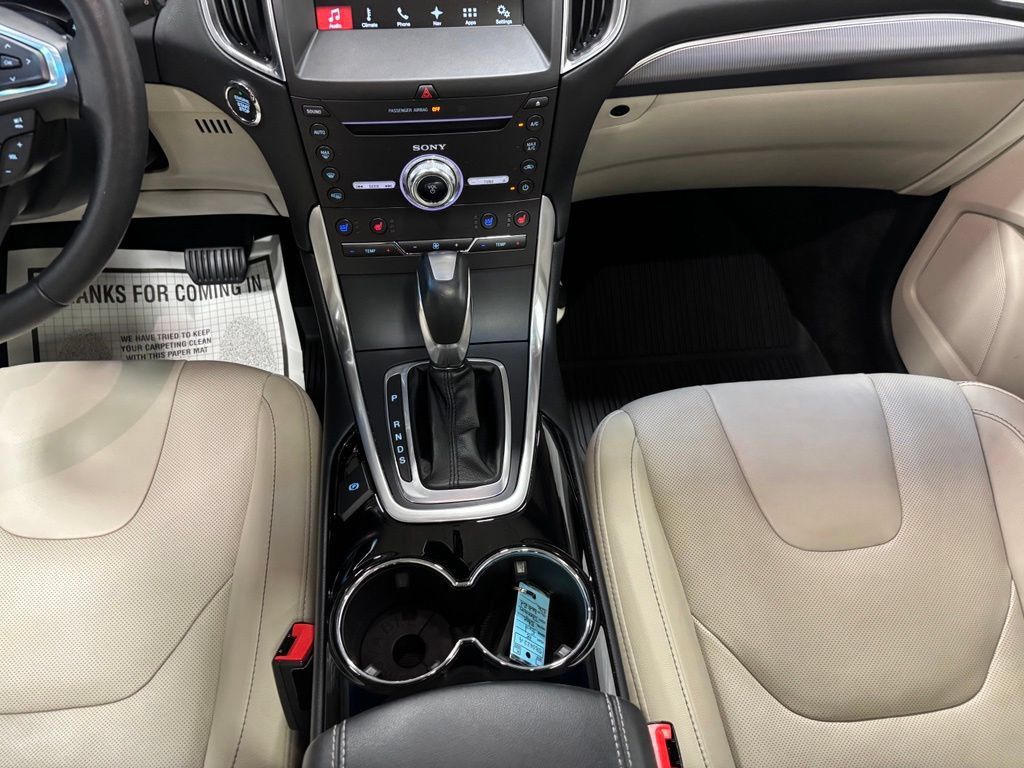 Used 2018 Ford Edge Titanium w/ Equipment Group 301A AWD/4WD image 35