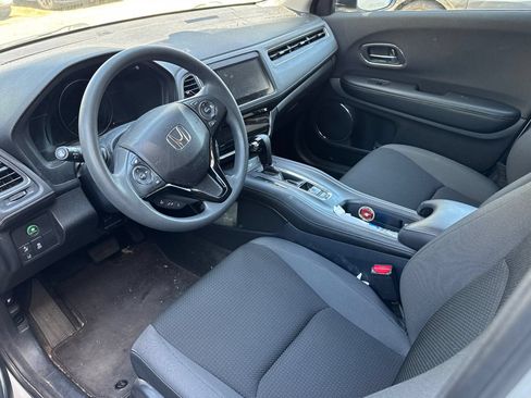 Used 2021 Honda HR-V EX image 7