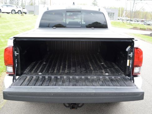 Used 2023 Toyota Tacoma SR5 w/ Technology Package image 15