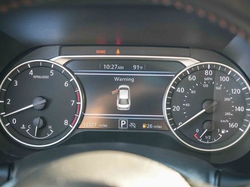 Used 2024 Nissan Sentra SR w/ SR Premium Package FWD image 22