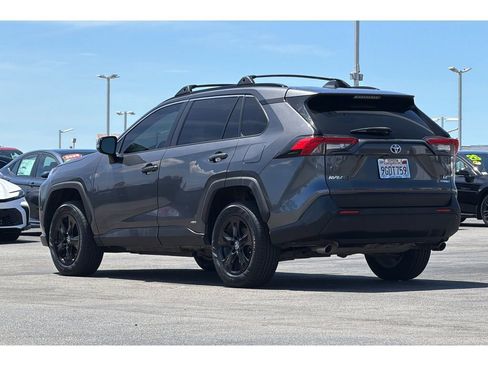 Certified 2023 Toyota RAV4 LE AWD/4WD image 6