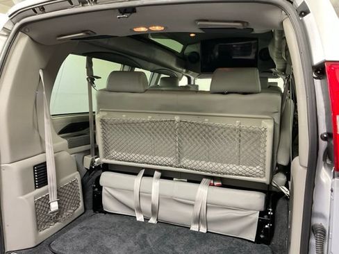 Used 2023 Chevrolet Express 2500 RWD image 39