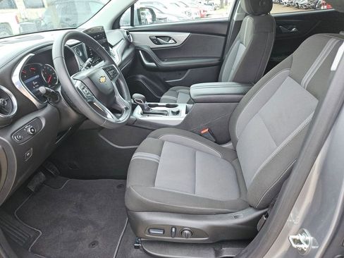 Used 2025 Chevrolet Blazer LT FWD image 11
