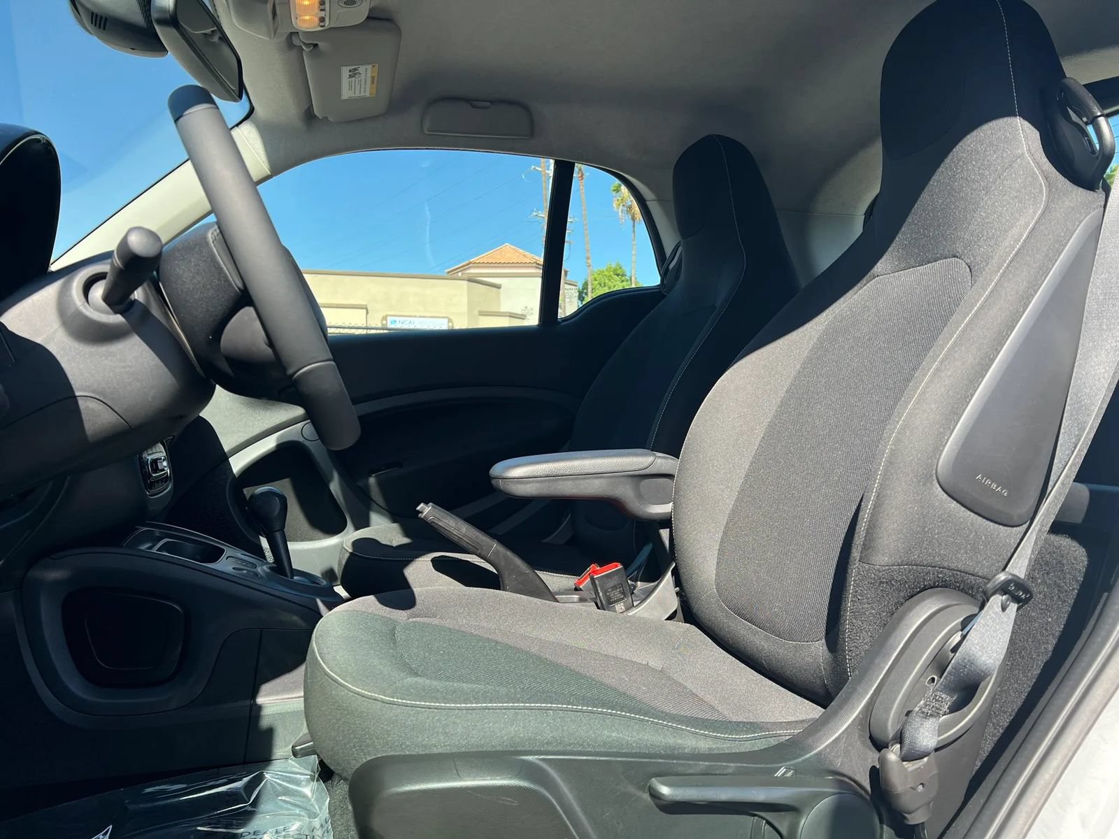 Used 2018 smart fortwo electric drive RWD image 11