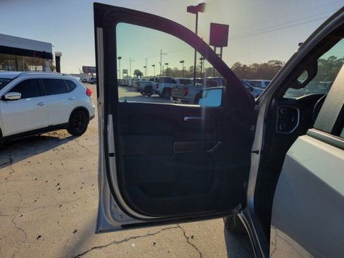 Used 2021 Chevrolet Silverado 1500 LT w/ Z71 Off-Road Package image 13