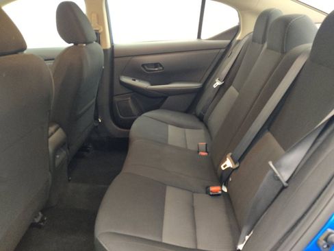 Used 2025 Nissan Sentra SV FWD image 18
