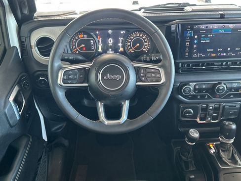 Certified 2024 Jeep Wrangler Sahara image 14