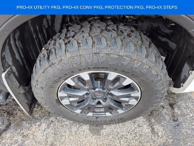 Used 2020 Nissan Titan PRO-4X w/ Pro-4x Convenience Package AWD/4WD image 34