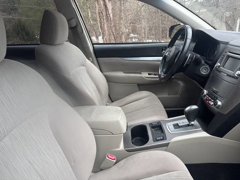 Used 2014 Subaru Outback 2.5i Premium w/ Popular Package #1B image 8