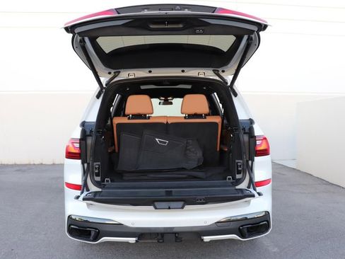 Used 2021 BMW X7 xDrive40i w/ M Sport Package image 25