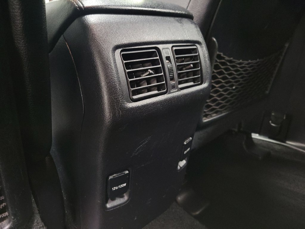 Used 2015 Toyota 4Runner Limited AWD/4WD image 30