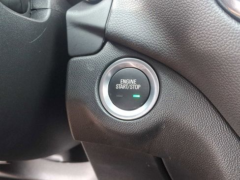 Used 2023 Chevrolet Equinox LT image 23