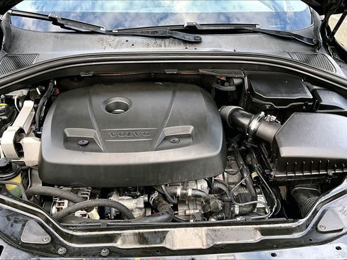 Used 2016 Volvo XC60 T5 Platinum image 31