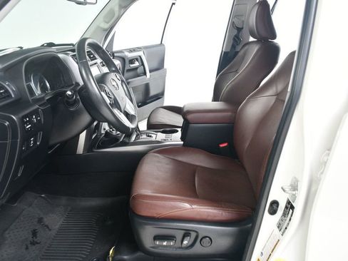 Used 2018 Toyota 4Runner Limited image 30