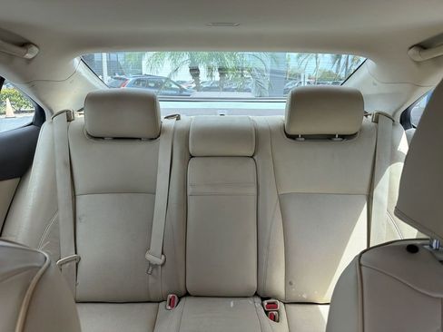 Used 2011 Lexus ES 350 image 14