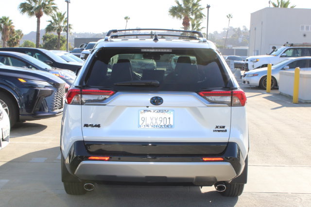 Used 2024 Toyota RAV4 XSE w/ Advanced Technology Package AWD/4WD image 20
