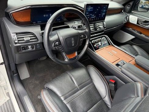 Used 2024 Lincoln Navigator Black Label AWD/4WD image 14