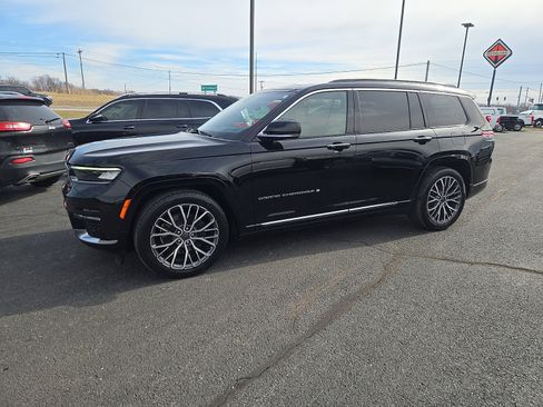 Used 2021 Jeep Grand Cherokee L Summit image 2