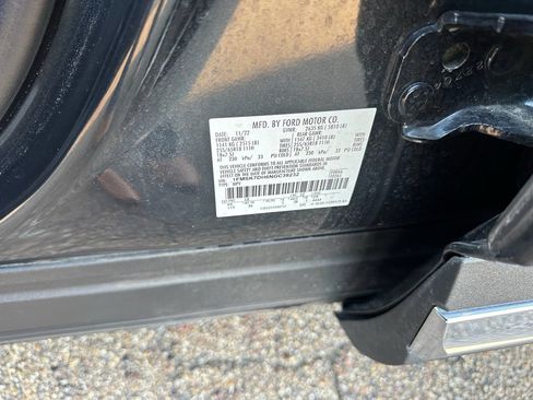 Used 2022 Ford Explorer XLT image 7