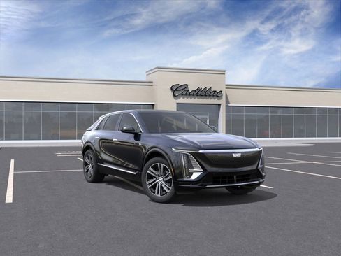 New 2026 Cadillac Lyriq Luxury image 1