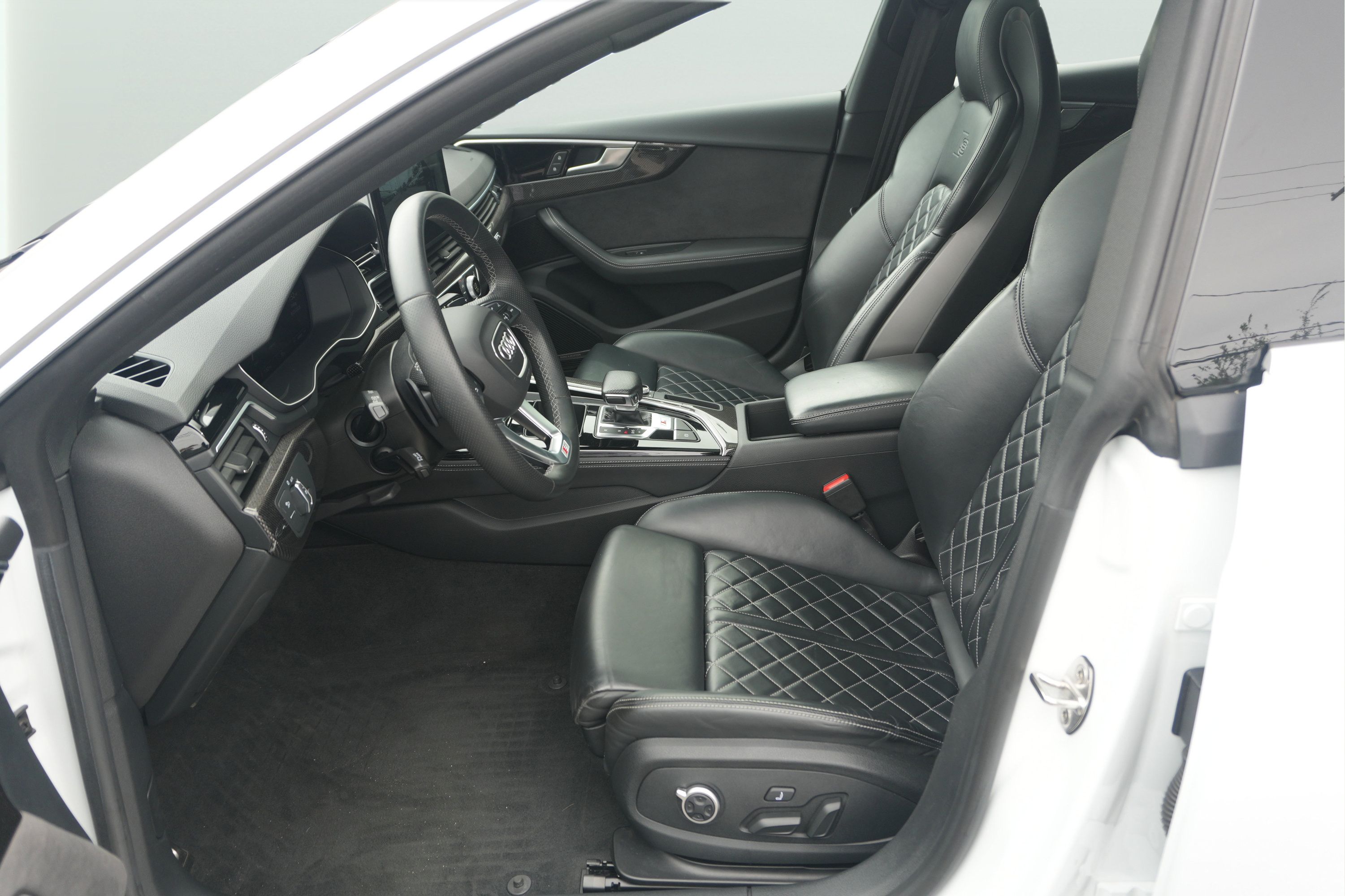 Used 2023 Audi S5 Premium Plus w/ Premium Plus Package AWD/4WD image 16