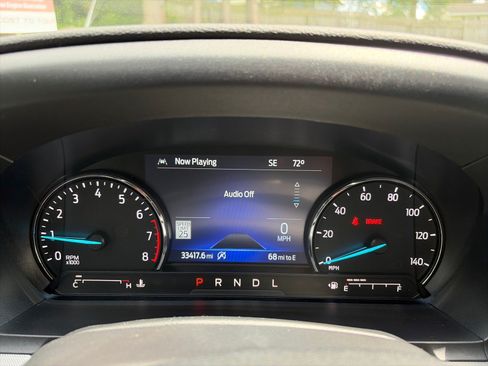 Used 2023 Ford Explorer XLT w/ Equipment Group 202A AWD/4WD image 16