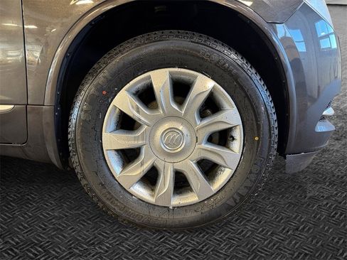 Used 2017 Buick Enclave Premium image 11